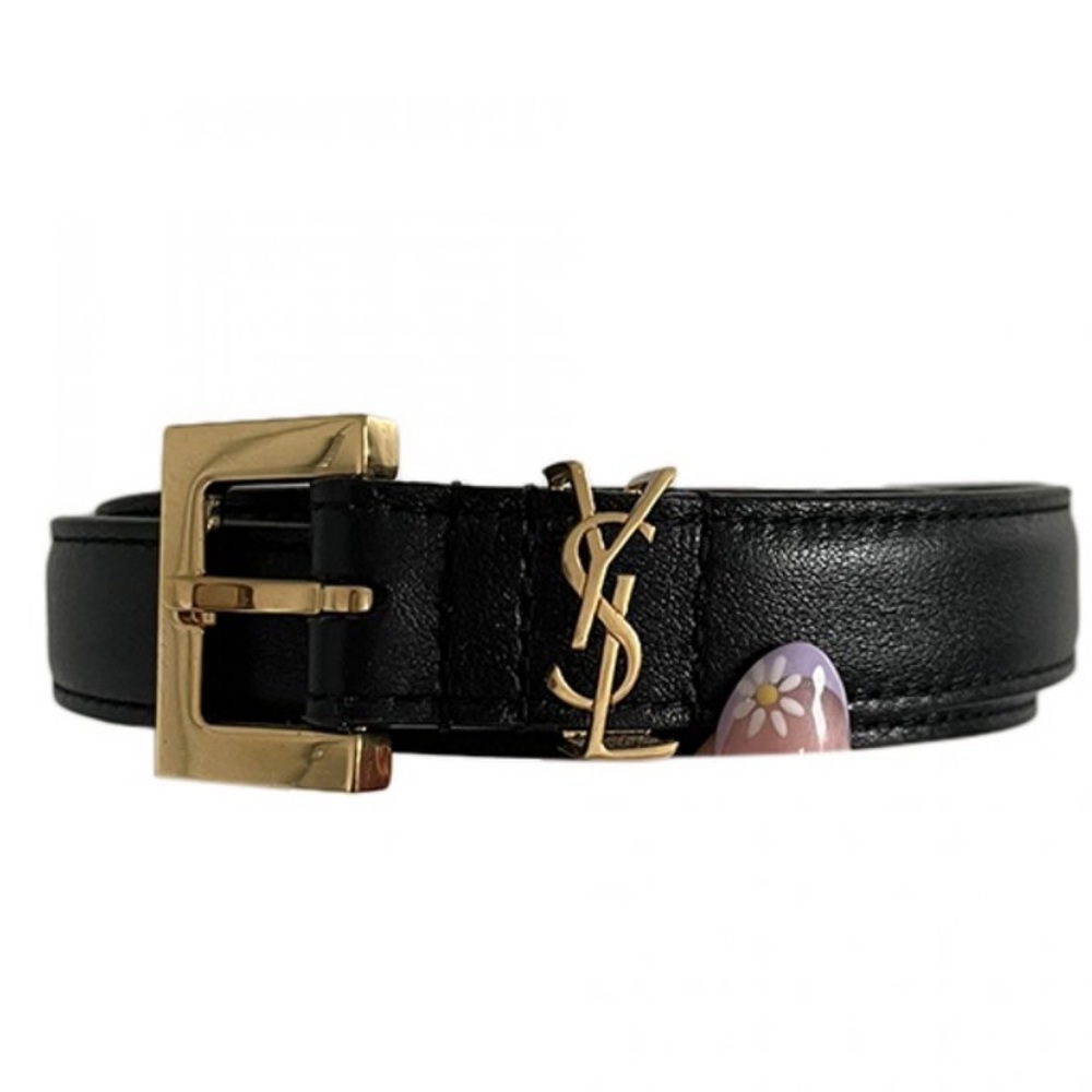 YSL NARROW MONOGRAM BELT WITH
SQUARE BUCKLE IN LACQUERED
LEATHER